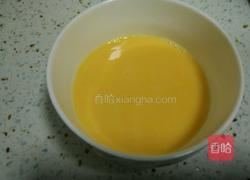 圣女果炒鸡蛋的做法图解2