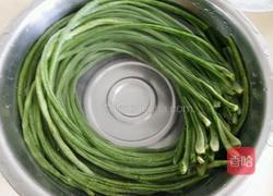 凉拌豇豆的做法图解1