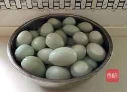 腌制咸鸭蛋的做法图解3