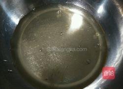 红曲粉果酱蛋糕卷的做法图解2