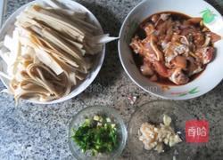 菇香鸡肉片的做法图解1