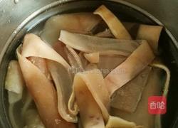 水晶猪皮冻的做法图解1