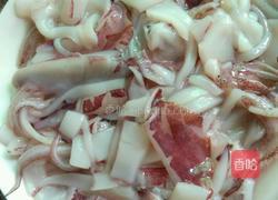 双椒炒墨鱼的做法图解3