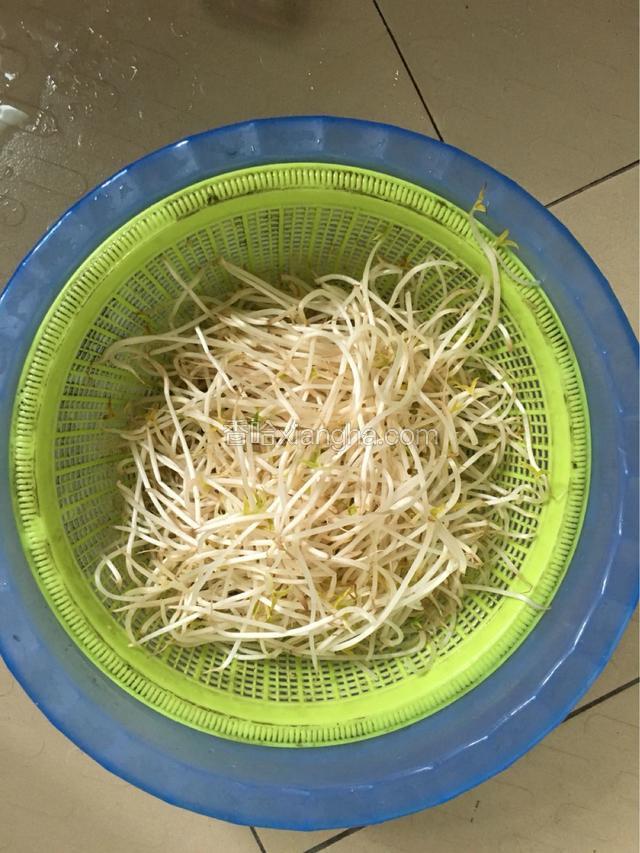 然后沥干水备用