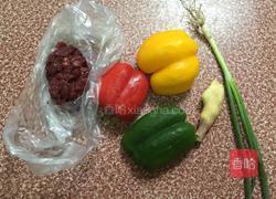 彩椒炒牛肉的做法图解1