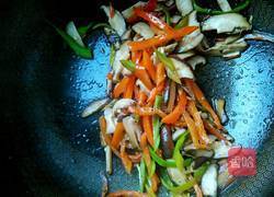 彩椒烩鲜菌的做法图解11