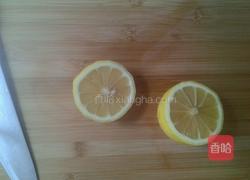 鲜榨西瓜柠檬汁的做法图解3