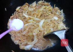 卷心菜炖粉条的做法图解7