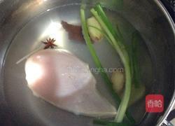 绿豆芽拌鸡丝的做法图解1