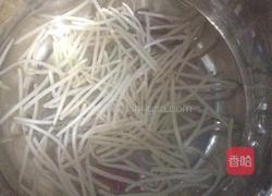 绿豆芽拌鸡丝的做法图解2