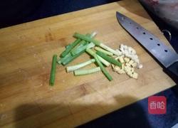 脆皮炸鸡的做法图解4