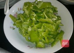 鸭蛋炒辣椒的做法图解2