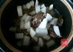 白萝卜炖尾骨的做法图解6