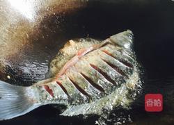 家烧鲫鱼的做法图解3