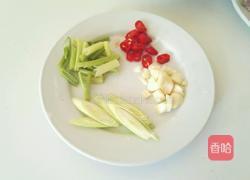 五花肉炒卷心菜的做法图解2