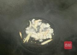 鱼饼炒豆角的做法图解3