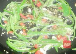 猪油炒萝卜丝的做法图解2