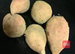 蚝油红薯的做法图解1