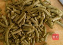 酸豆角炒肉碎的做法图解1