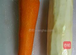 淮山胡萝卜凤爪汤的做法图解3