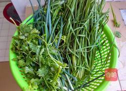 瘦肉韭菜饺子的做法图解2