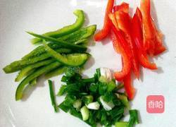 彩椒炒土豆片的做法图解2