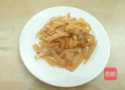 黄瓜拌猪皮的做法图解3