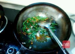 肉片炒豇豆角的做法图解5