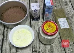 酸奶慕斯蛋糕的做法图解1