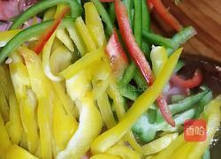 彩椒炒烤肠的做法图解6