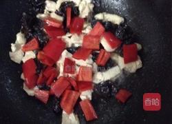 彩椒木耳炒鸡肉的做法图解6