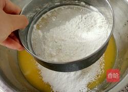 蓝天白云蛋糕卷的做法图解3