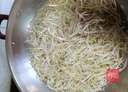 凉拌豆芽菜的做法图解3