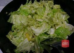 炝炒卷心菜的做法图解3