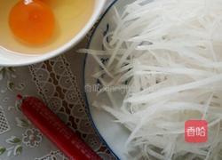 白萝卜蛋卷的做法图解1