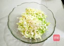 卷心菜大包子的做法图解1