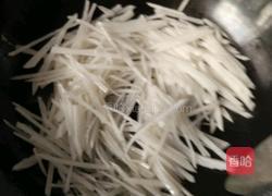 麻辣白萝卜丝的做法图解3