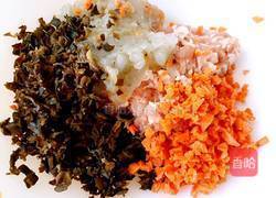 三鲜萝卜卷的做法图解2