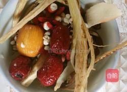 淮山玉米脊骨汤的做法图解3