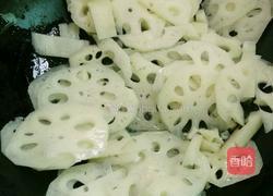 糖醋藕片的做法图解6