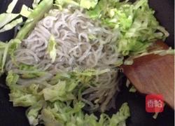 卷心菜炒粉丝的做法图解6