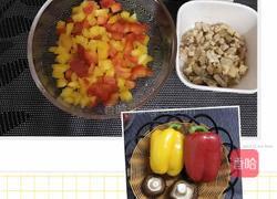 彩椒咸肉香菇炒饭的做法图解1