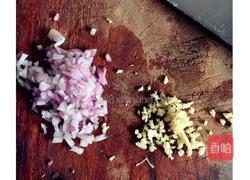 黑胡椒汁牛排的做法图解1