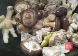 香菇焖鸡的做法图解4