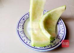 凉拌西瓜皮的做法图解1