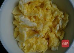 青椒虾皮炒蛋的做法图解5