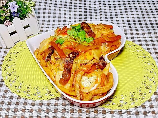 盛起放上香菜，上餐桌享用