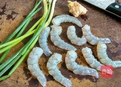 鲜虾粥的做法图解1