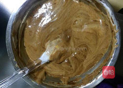 七寸可可戚风蛋糕的做法图解3