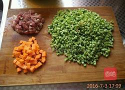 豆角焖饭的做法图解1